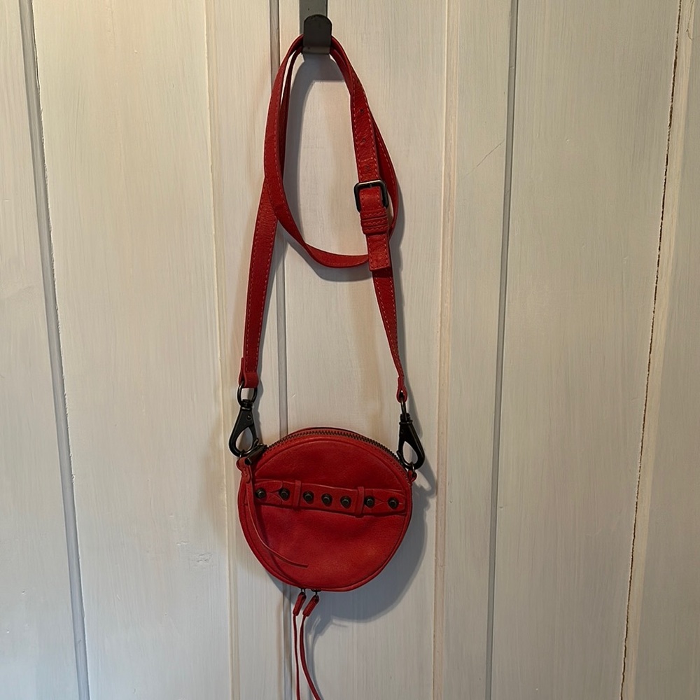 Chic Pink Crossbody Bag with Adjustable Strap